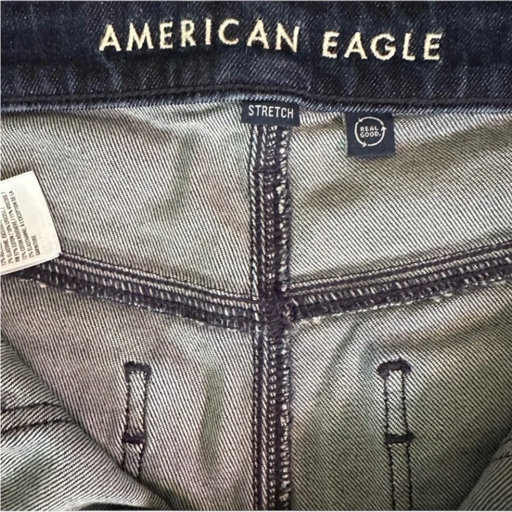 American Eagle Outfitters size 6 blue wash Super high -Rise Baggy wide leg - Picture 9 of 12